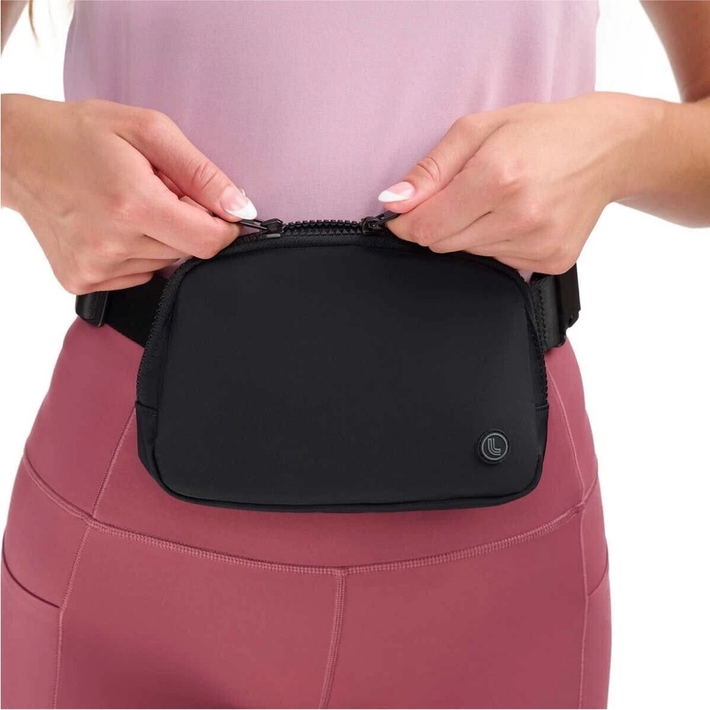 Lole Unisex Belt Bag Crossbody Fanny Pack Waist Bag